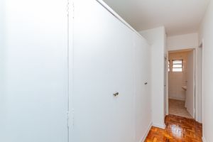 Image 13 - 926767