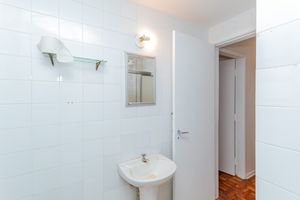 Image 15 - 926767