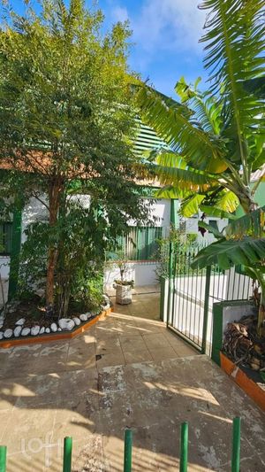 Image 1 - 926776