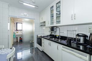 Image 30 - 926778