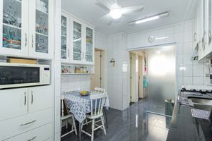 Image 31 - 926778