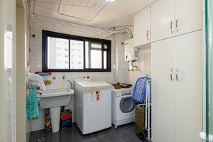 Image 33 - 926778