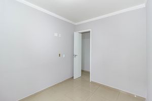 Image 11 - 926799