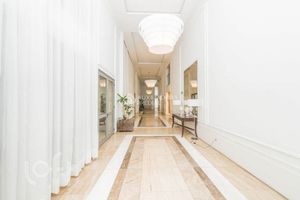 Image 19 - 926822