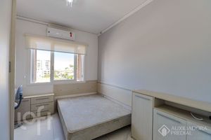 Image 11 - 926834