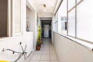 Image 21 - 926838