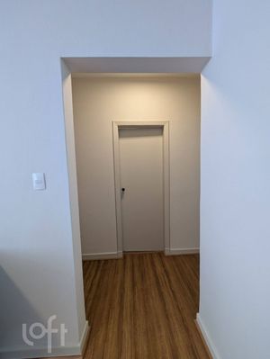 Image 18 - 926842