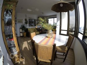 Image 1 - 926851