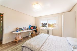 Image 19 - 926874