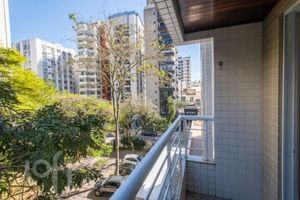 Image 4 - 926886