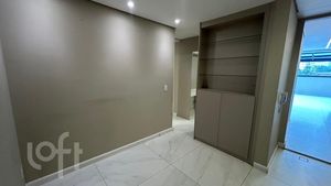 Image 19 - 926901