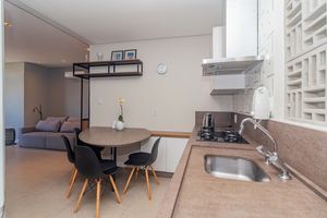 Image 22 - 926907