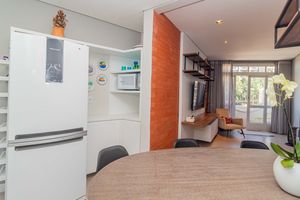 Image 21 - 926907