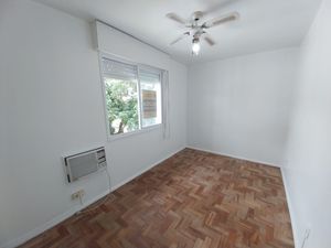 Image 7 - 926916
