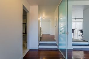 Image 18 - 926924