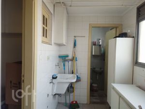 Image 22 - 926980