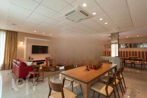 Image 31 - 926981