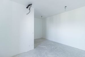 Image 19 - 926990