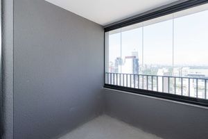 Image 16 - 926990