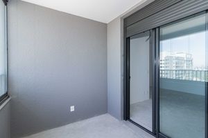 Image 14 - 926990