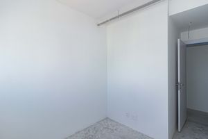 Image 38 - 926990