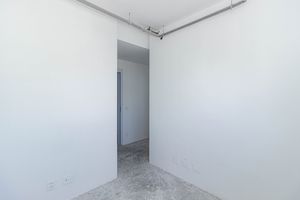 Image 37 - 926990