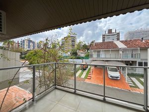 Image 40 - 926992