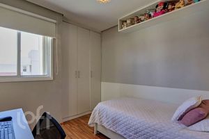 Image 36 - 927054