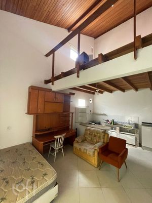 Image 21 - 927066