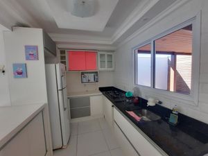 Image 6 - 927071