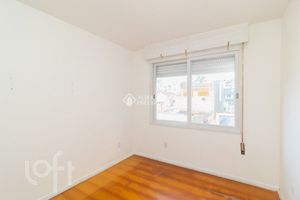 Image 30 - 927075