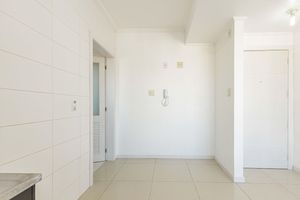 Image 31 - 927101