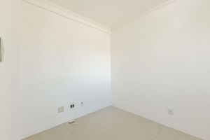 Image 1 - 927101
