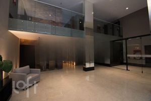 Image 6 - 927110