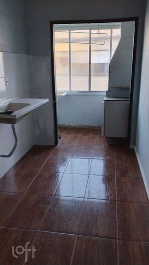 Image 17 - 927124