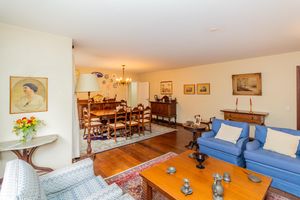 Image 3 - 927146