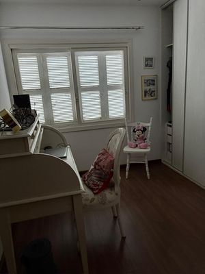 Image 4 - 927148