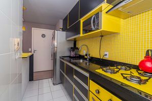 Image 8 - 927180