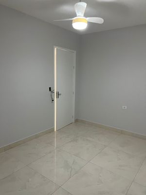 Image 3 - 927192