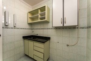Image 4 - 927276
