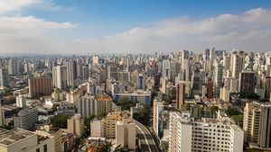 Image 29 - 927276