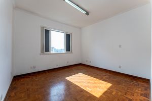 Image 8 - 927276