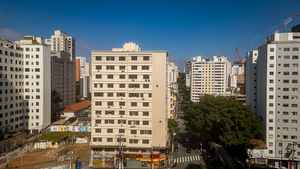 Image 30 - 927276