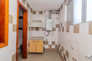Image 11 - 927302