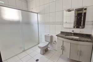 Image 32 - 927335