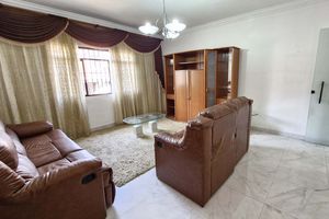Image 3 - 927335
