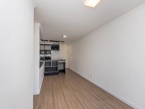Image 3 - 927338