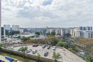 Image 38 - 927340