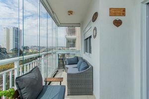 Image 13 - 927340