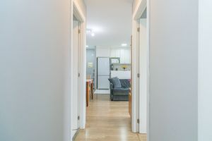 Image 14 - 927340